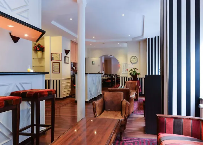 Maison Du Pre 2* Paris