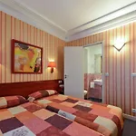 Maison Du Pre Hotel 2*