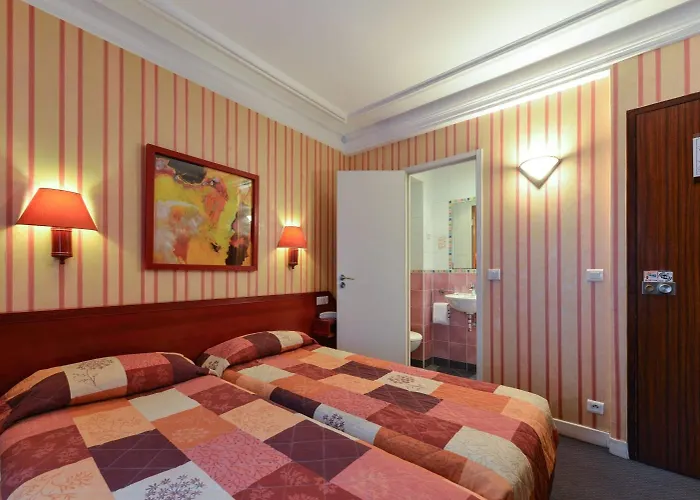 Maison Du Pre Hotel 2*