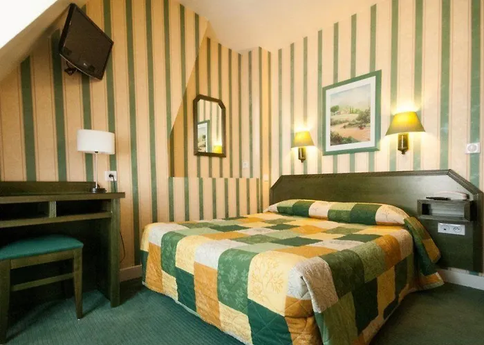 Maison Du Pre 2* Parijs